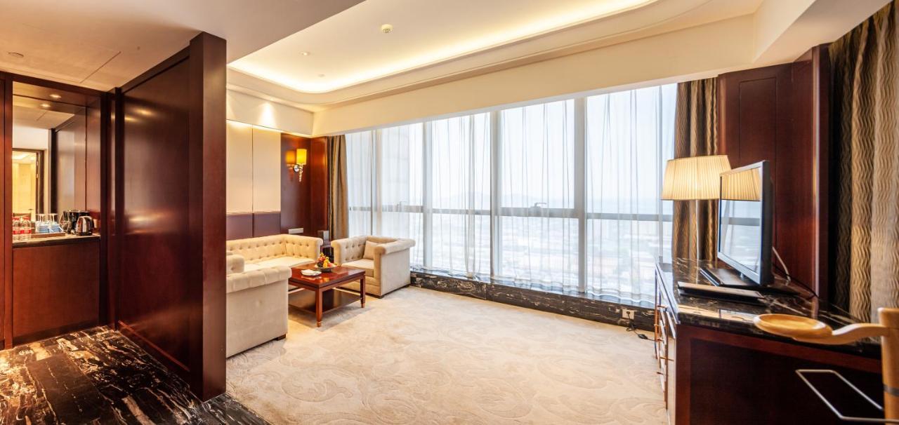 Wyndham Grand Plaza Royale Changsheng Jiangyin Exterior photo